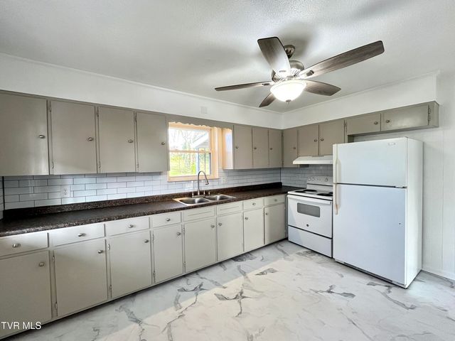 126 Pearl Street, Greeneville, TN 37743