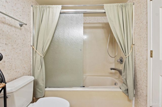 14100 River Rd 133, Pensacola, FL 32507