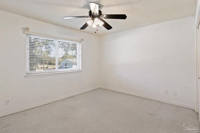 14100 River Rd 133, Pensacola, FL 32507