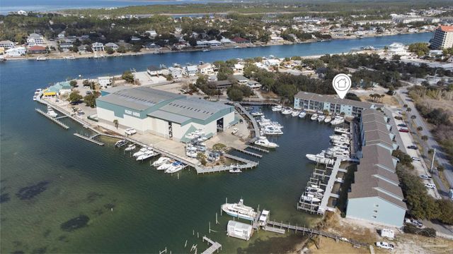 14100 River Rd 133, Pensacola, FL 32507