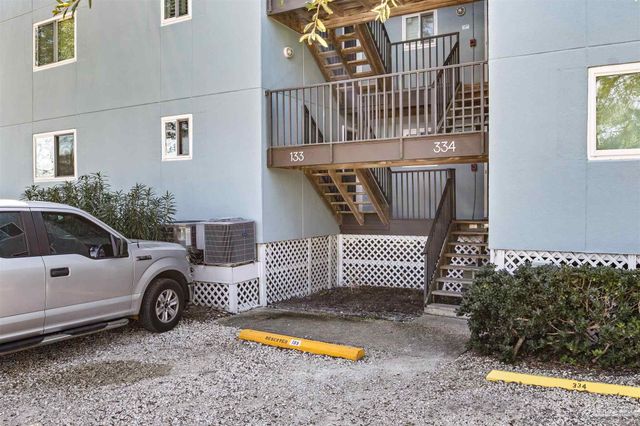 14100 River Rd 133, Pensacola, FL 32507