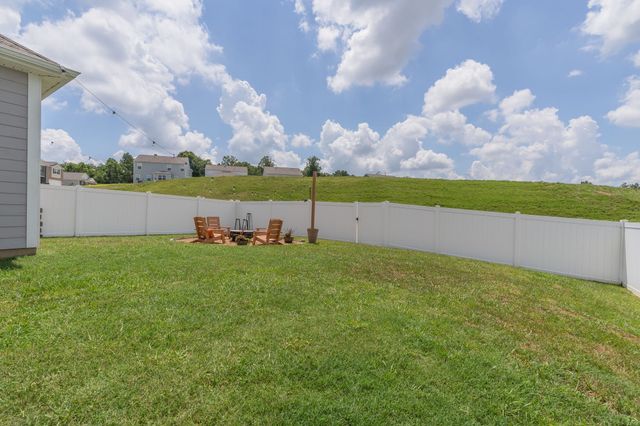 3039 Mallard Dr, Lebanon, TN 37090