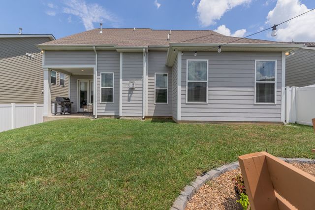 3039 Mallard Dr, Lebanon, TN 37090