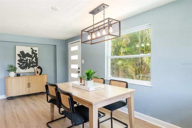 4220 W UNION STREET, Tampa, FL 33607