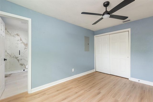 4220 W UNION STREET, Tampa, FL 33607