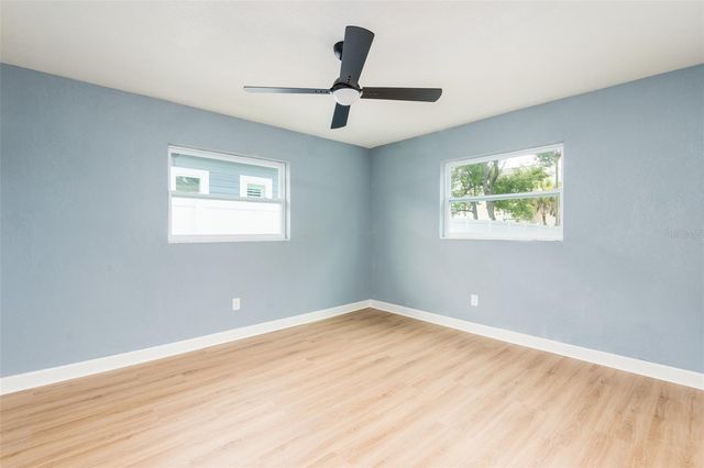 4220 W UNION STREET, Tampa, FL 33607