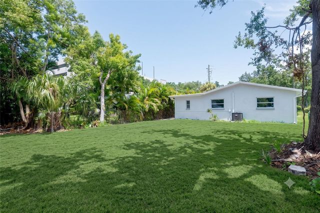 4220 W UNION STREET, Tampa, FL 33607