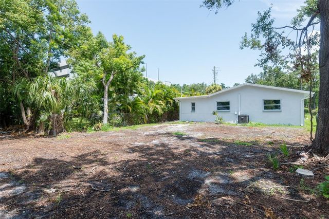 4220 W UNION STREET, Tampa, FL 33607