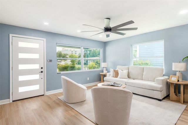 4220 W UNION STREET, Tampa, FL 33607