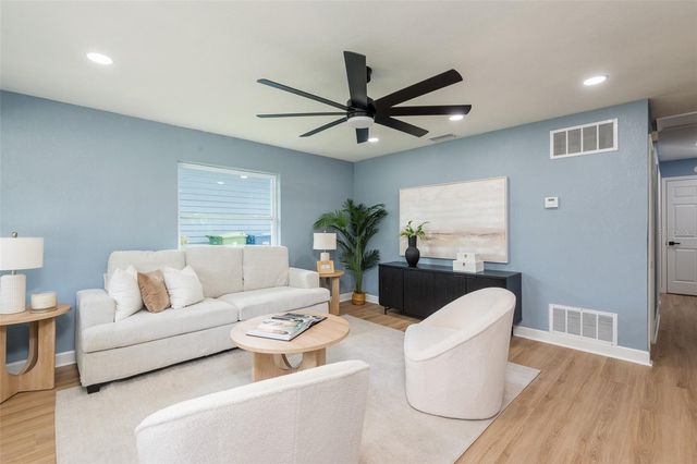 4220 W UNION STREET, Tampa, FL 33607