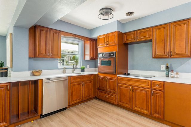 4220 W UNION STREET, Tampa, FL 33607