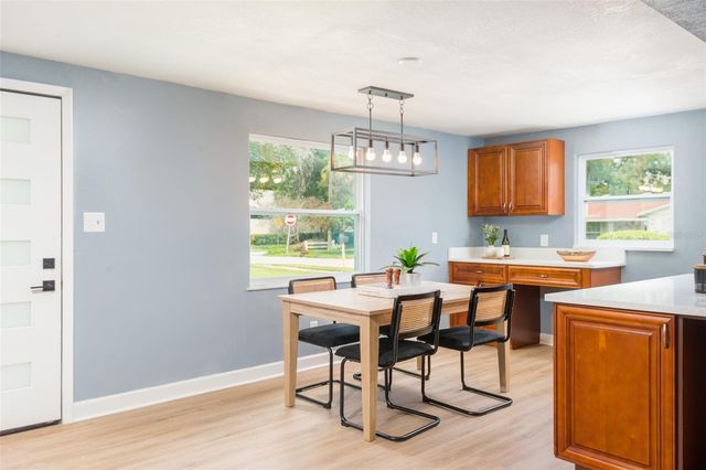 4220 W UNION STREET, Tampa, FL 33607