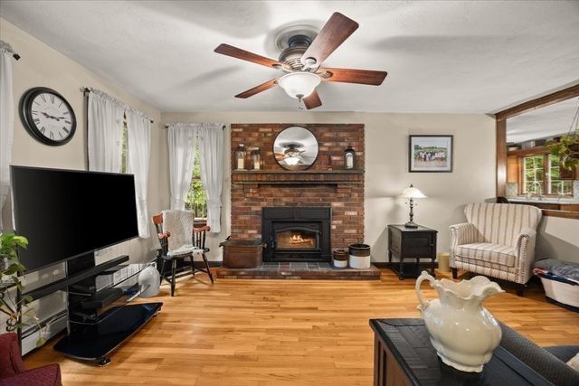 4 Winslow Way, Freetown, MA 02717