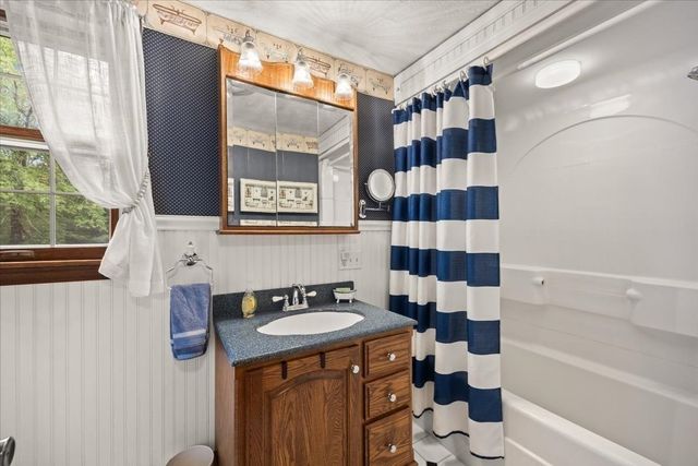 4 Winslow Way, Freetown, MA 02717