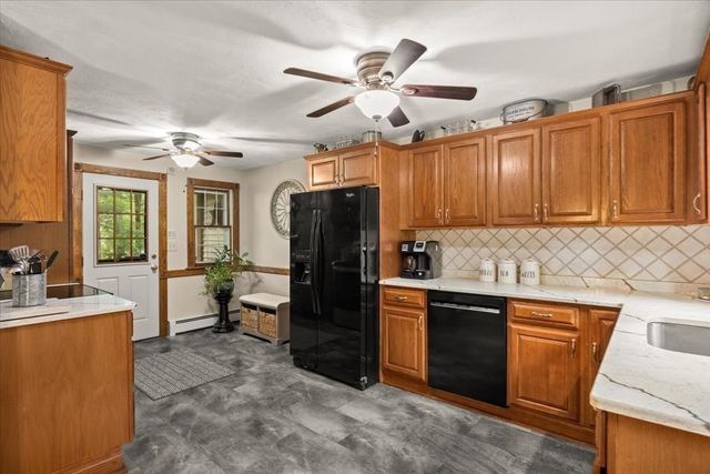 4 Winslow Way, Freetown, MA 02717