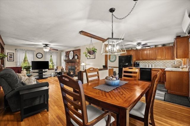 4 Winslow Way, Freetown, MA 02717