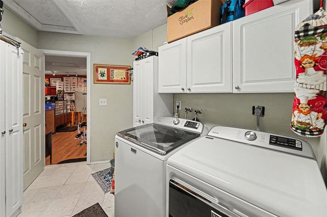 3061 ALT 19, Palm Harbor, FL 34683