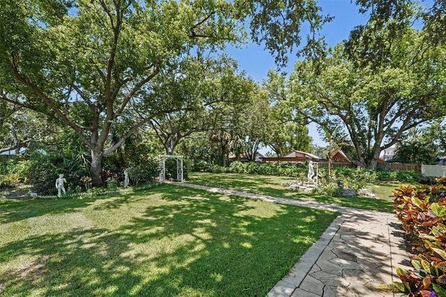 3061 ALT 19, Palm Harbor, FL 34683
