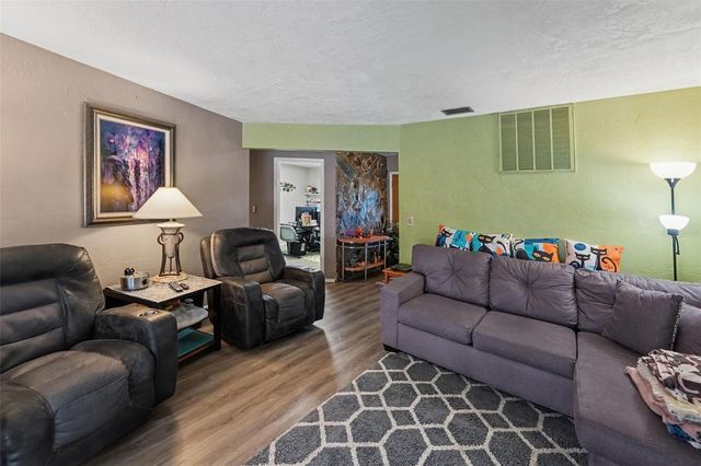 3061 ALT 19, Palm Harbor, FL 34683