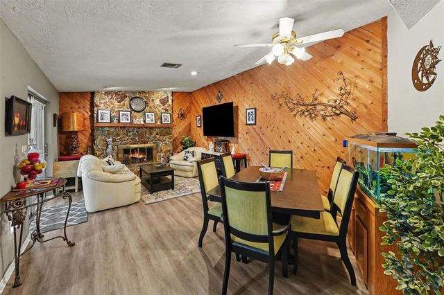 3061 ALT 19, Palm Harbor, FL 34683