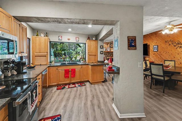 3061 ALT 19, Palm Harbor, FL 34683