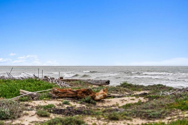 262 Monterey Dunes Way, Moss Landing, CA 95039