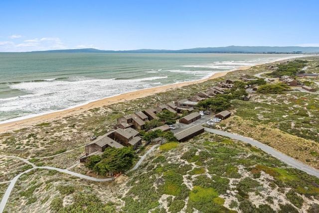 262 Monterey Dunes Way, Moss Landing, CA 95039
