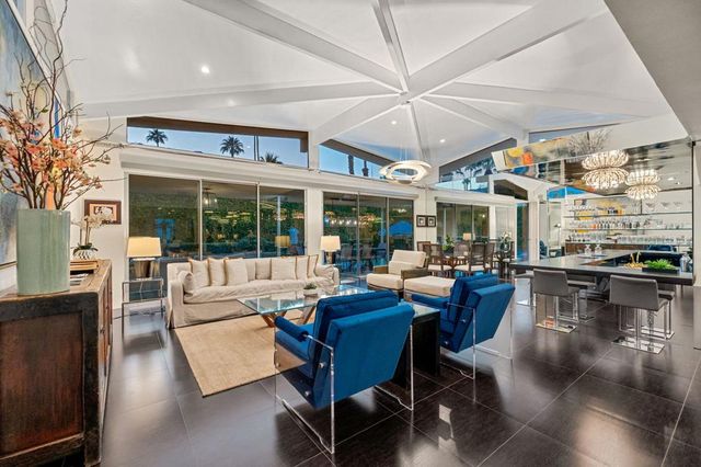 2015 S Toledo Avenue, Palm Springs, CA 92264