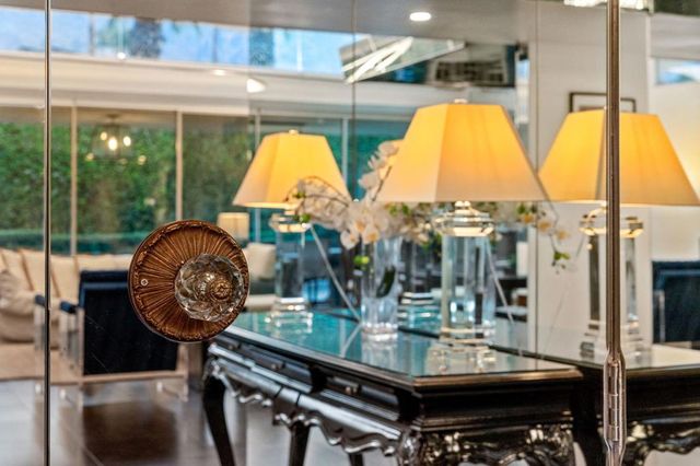 2015 S Toledo Avenue, Palm Springs, CA 92264