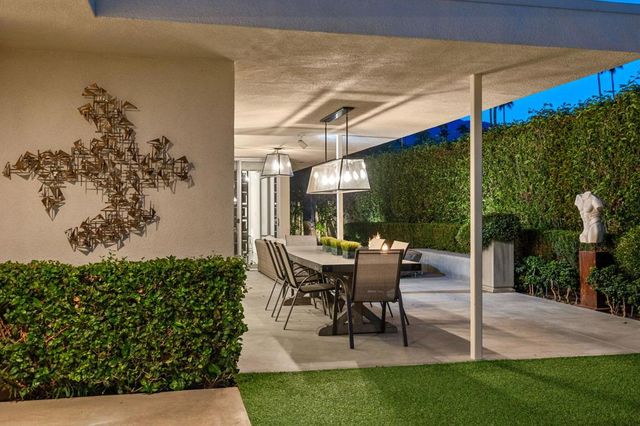 2015 S Toledo Avenue, Palm Springs, CA 92264