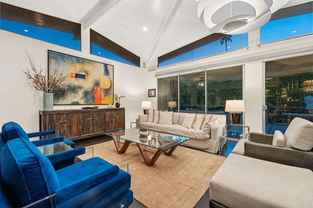 2015 S Toledo Avenue, Palm Springs, CA 92264