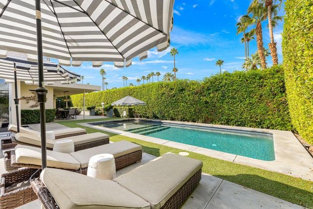 2015 S Toledo Avenue, Palm Springs, CA 92264