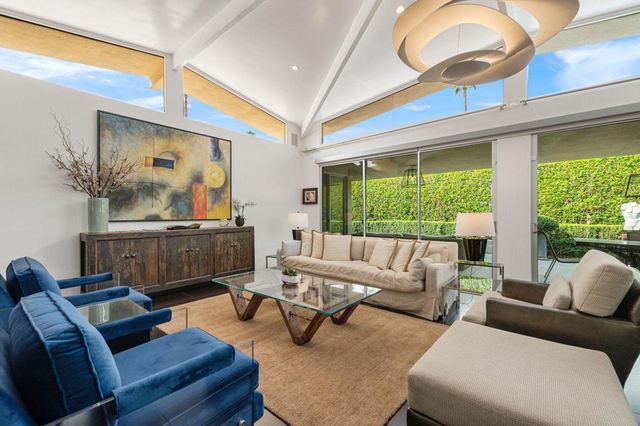 2015 S Toledo Avenue, Palm Springs, CA 92264