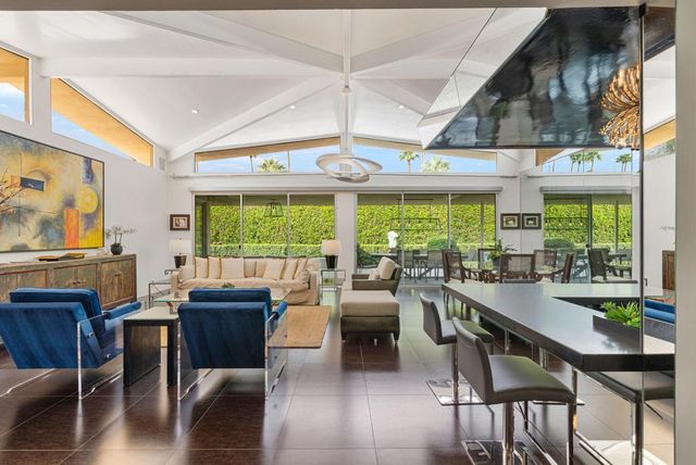 2015 S Toledo Avenue, Palm Springs, CA 92264