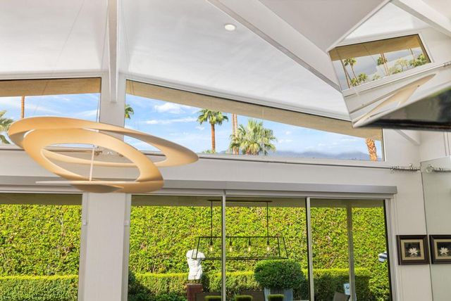 2015 S Toledo Avenue, Palm Springs, CA 92264