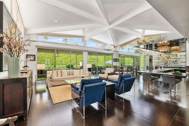 2015 S Toledo Avenue, Palm Springs, CA 92264