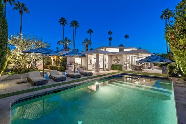 2015 S Toledo Avenue, Palm Springs, CA 92264