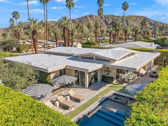 2015 S Toledo Avenue, Palm Springs, CA 92264