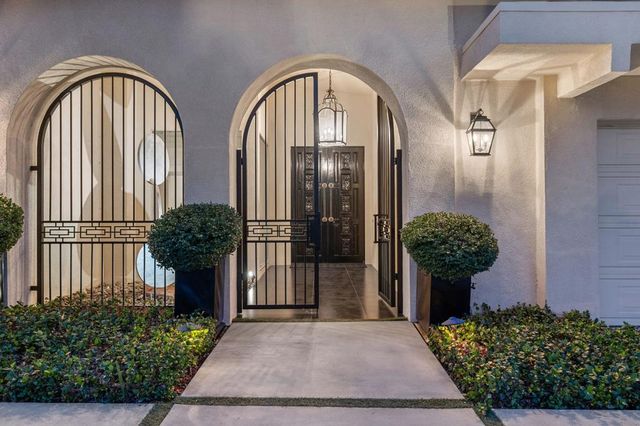 2015 S Toledo Avenue, Palm Springs, CA 92264