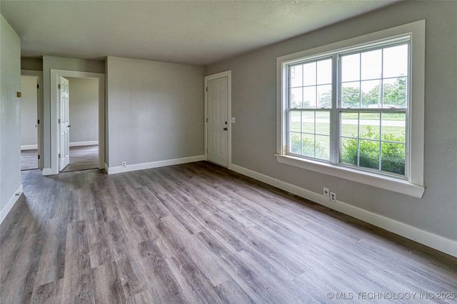 12652 W 270 Highway, Mcalester, OK 74501