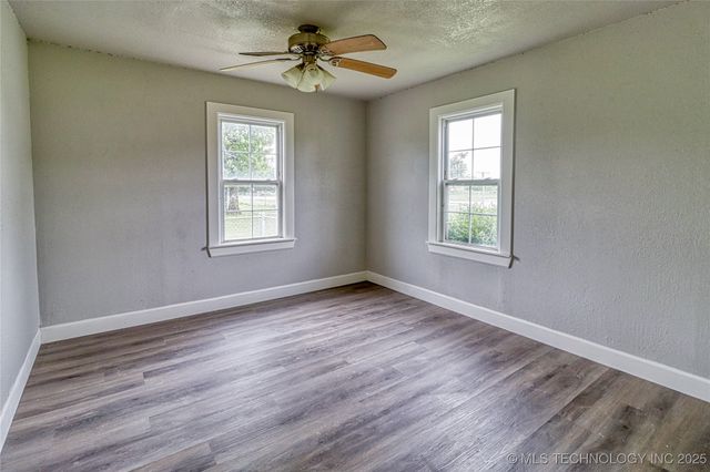 12652 W 270 Highway, Mcalester, OK 74501