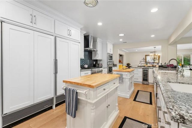 1562 Wyndham Court, Santa Ana, CA 92705