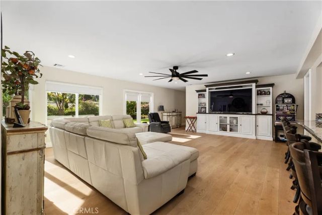 1562 Wyndham Court, Santa Ana, CA 92705