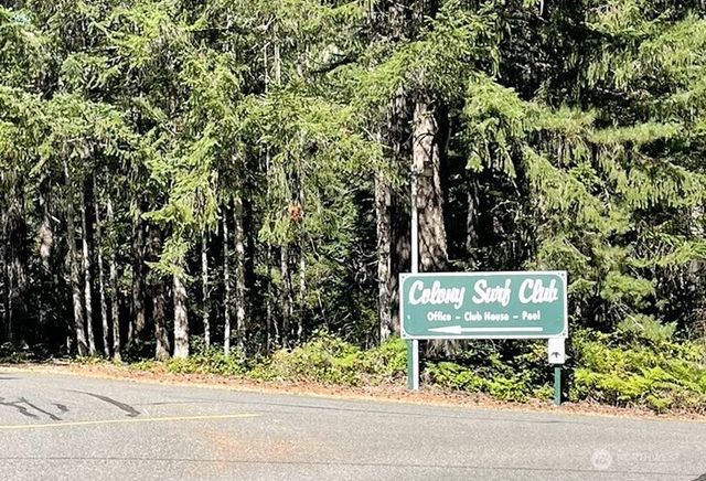 111 N Colony Surf Drive, Lilliwaup, WA 98555