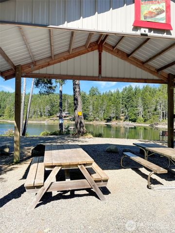 111 N Colony Surf Drive, Lilliwaup, WA 98555
