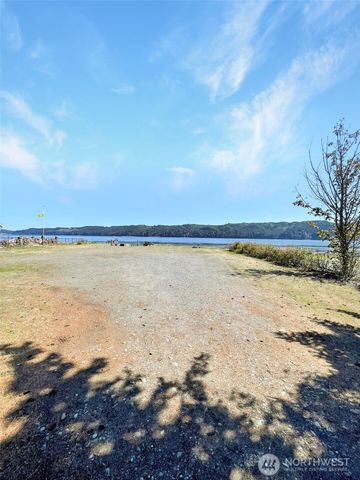111 N Colony Surf Drive, Lilliwaup, WA 98555