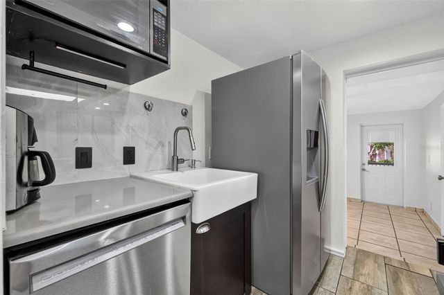 6172 59TH PLACE N, St Petersburg, FL 33709