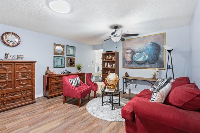 8556 SW 90TH LANE F, Ocala, FL 34481