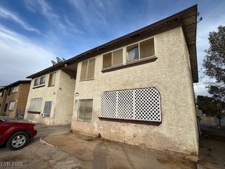 2761 Mountain Vista Street, Las Vegas, NV 89121