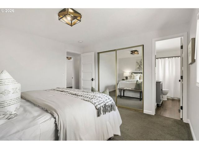 854 Ne 16TH Ave, Canby, OR 97013